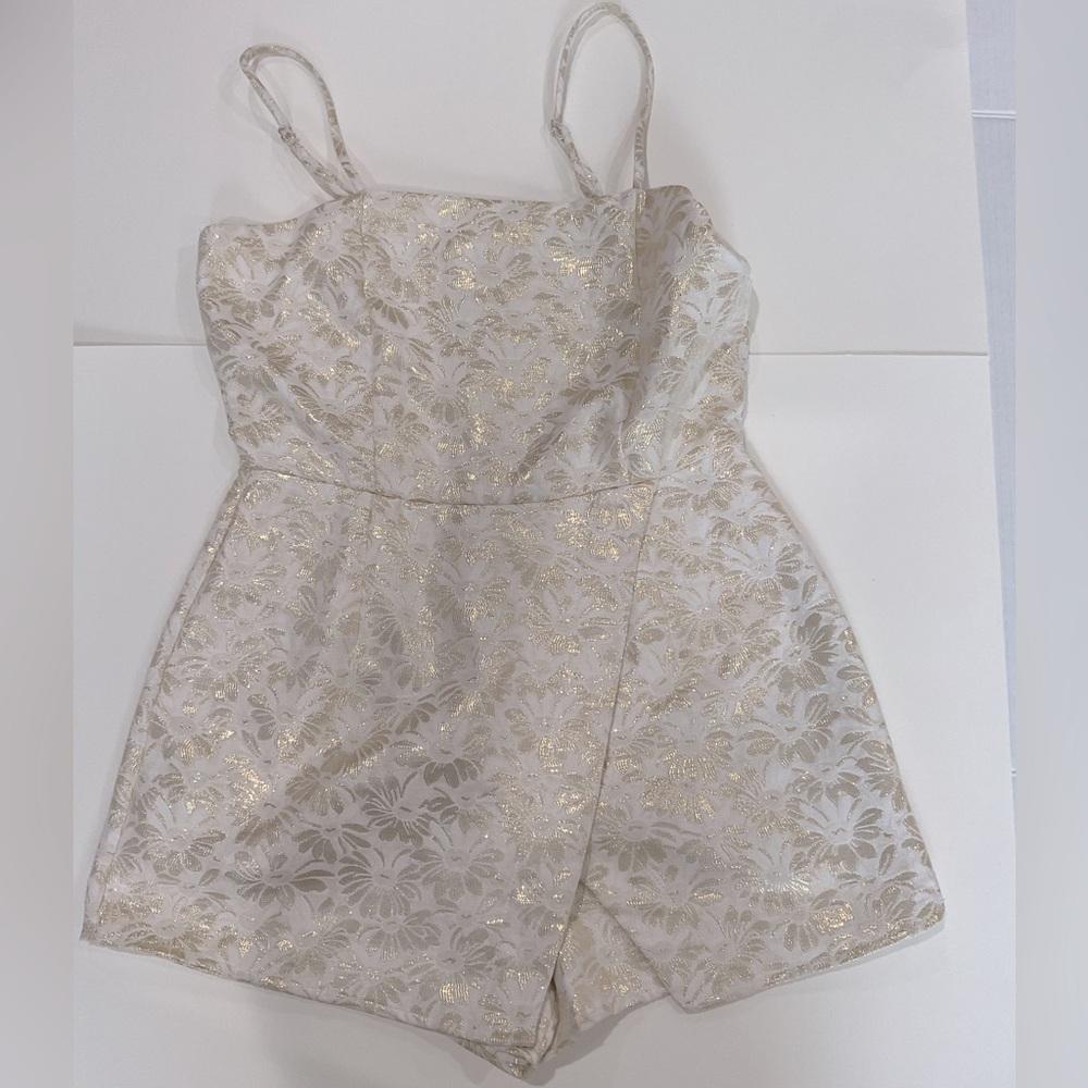 Altar’d state romper cream and gold size medium shimmer adjustable straps